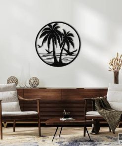 Wandkunst aus Metall am Meer