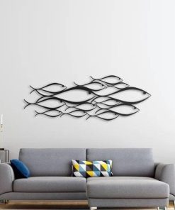 Wandkunst aus Metall mit Fischschwarm