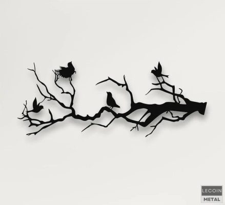 Wandkunst aus Metallzweigen